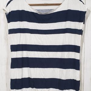 Medium Ann Taylor LOFT short sleeve shirt